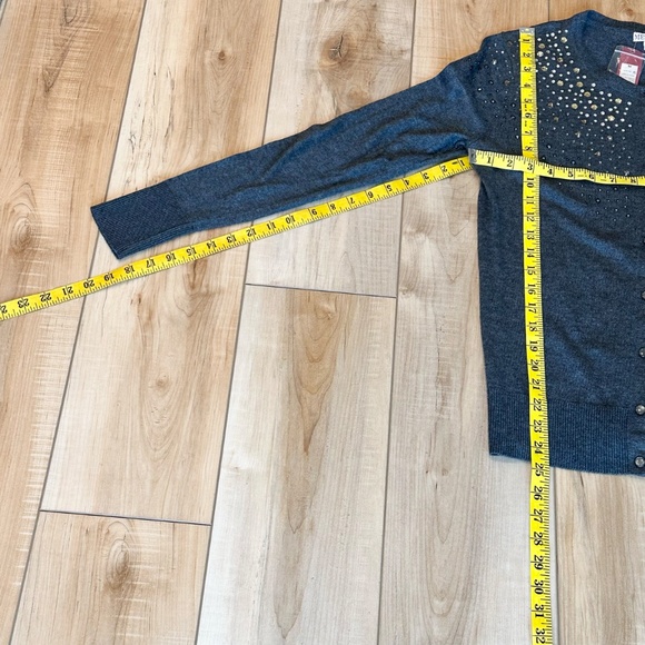 NWT Merona Women's Long Sleeve ButtonUp Cardigan Jeweled Embellished Gray M - Picture 6 of 10